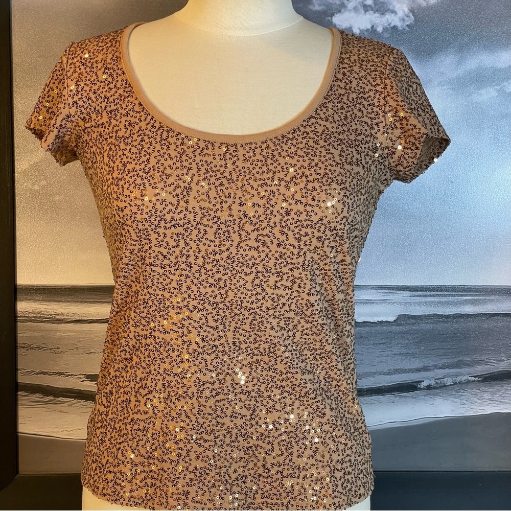 Kenneth Cole Gold Sequin Short Sleeve Stretch Tee Shirt Top Sz XS